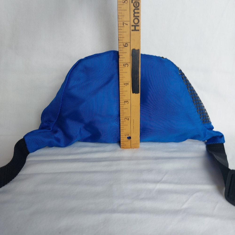 L.A. Gear Unisex Waist Fanny Pack Crossbody Bag Cobalt Royal Blue Adjustable - Picture 14 of 16